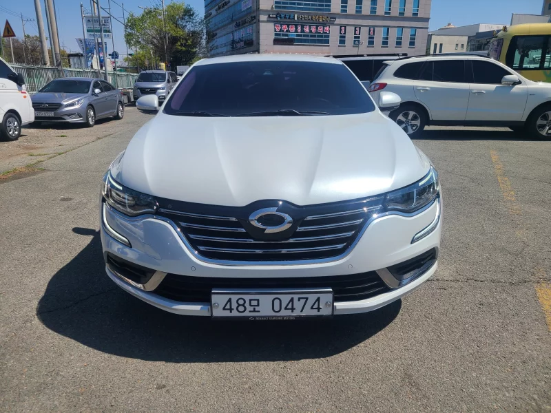 Renault SM6