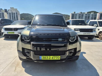 Land Rover DEFENDER