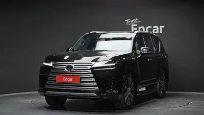 Lexus LX