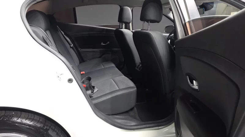 Renault SM3