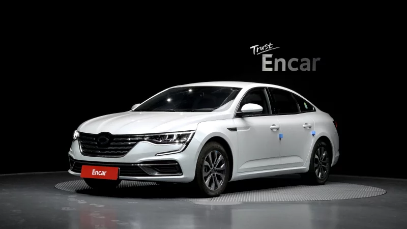 Renault SM6