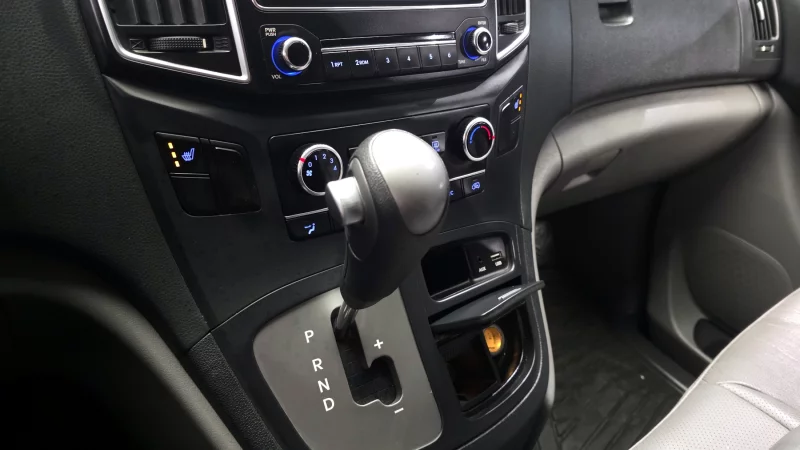 Hyundai Grand Starex