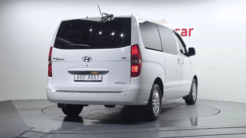 Hyundai Grand Starex
