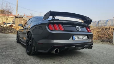 Ford MUSTANG