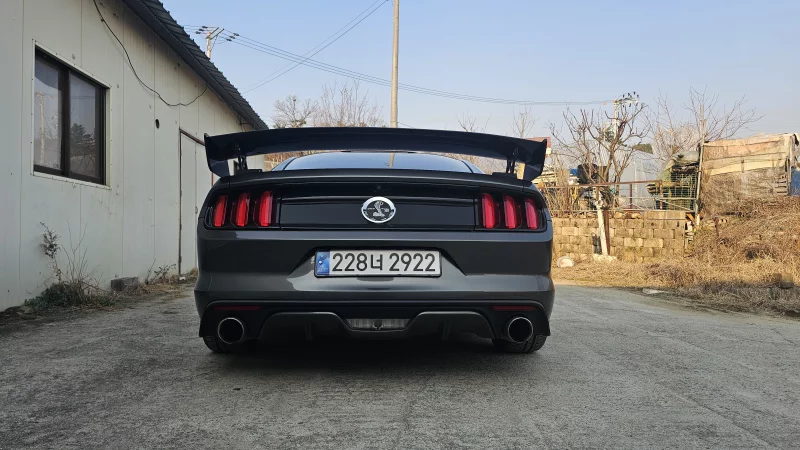 Ford Mustang