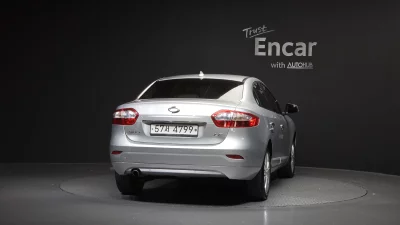 Renault SM3