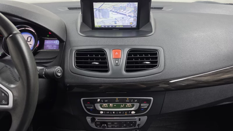 Renault SM3
