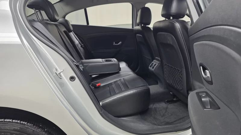 Renault SM3