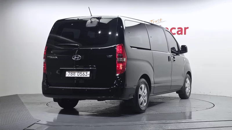 Hyundai Grand Starex