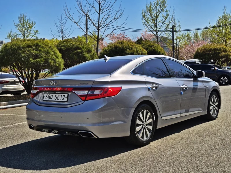 Hyundai Grandeur