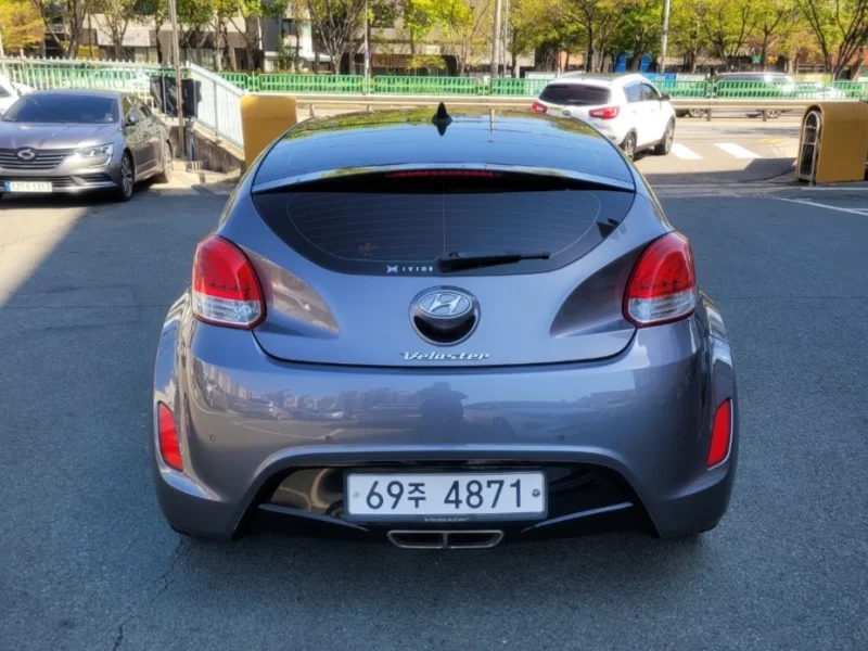 Hyundai Veloster