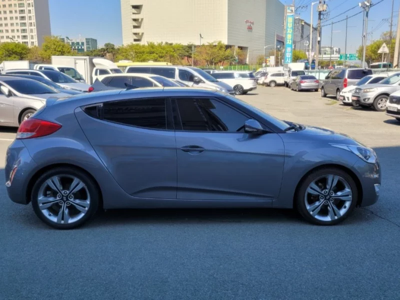 Hyundai Veloster
