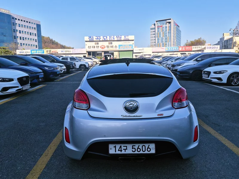 Hyundai Veloster