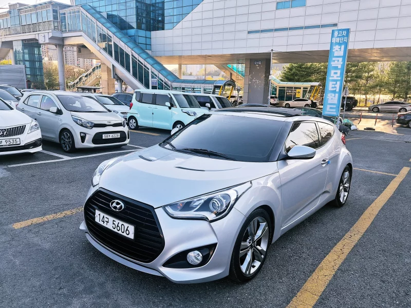 Hyundai Veloster