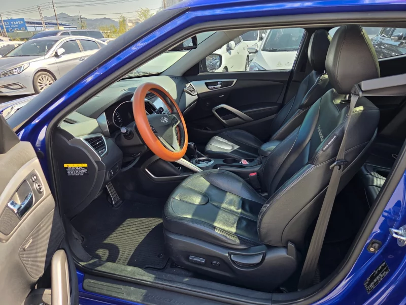 Hyundai Veloster