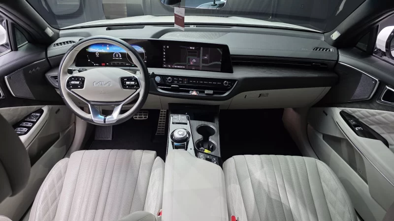 Kia K8