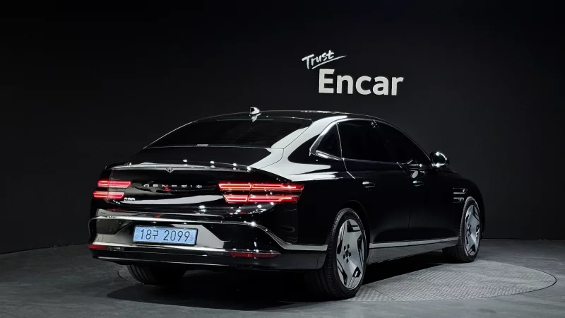 Genesis Electrified G80