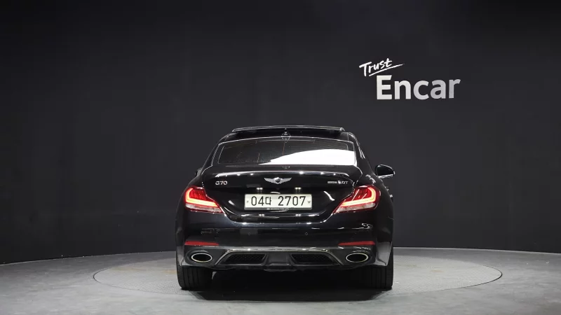 Genesis G70