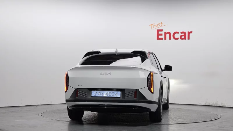 Kia EV4