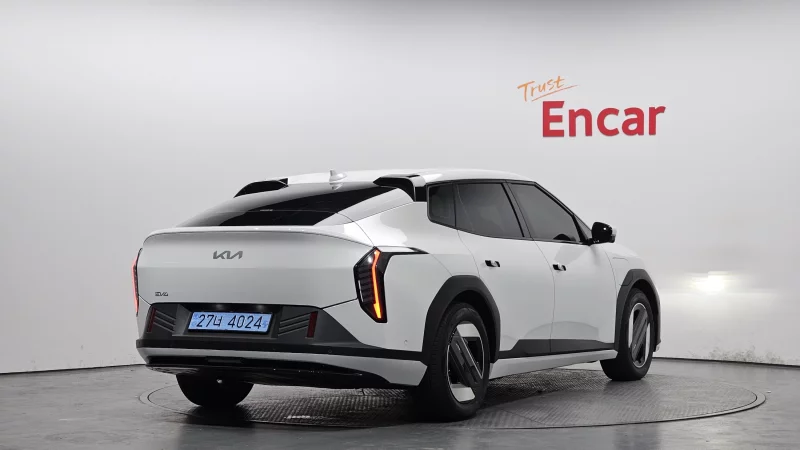 Kia EV4
