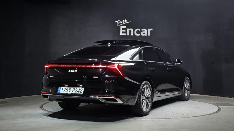 Kia K8