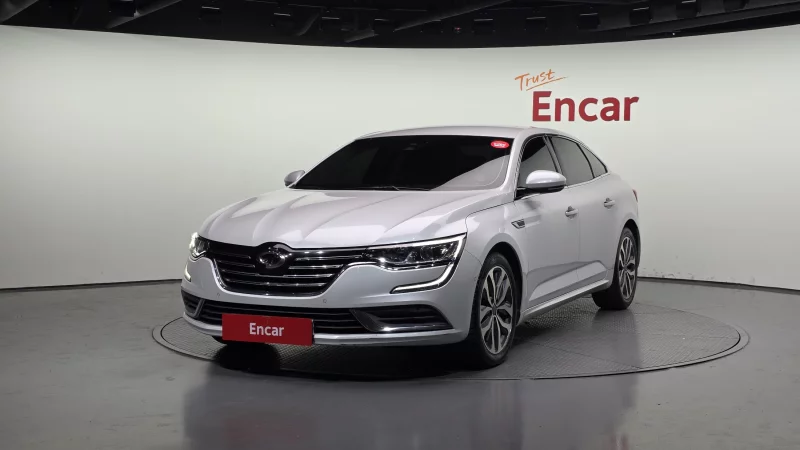 Renault SM6