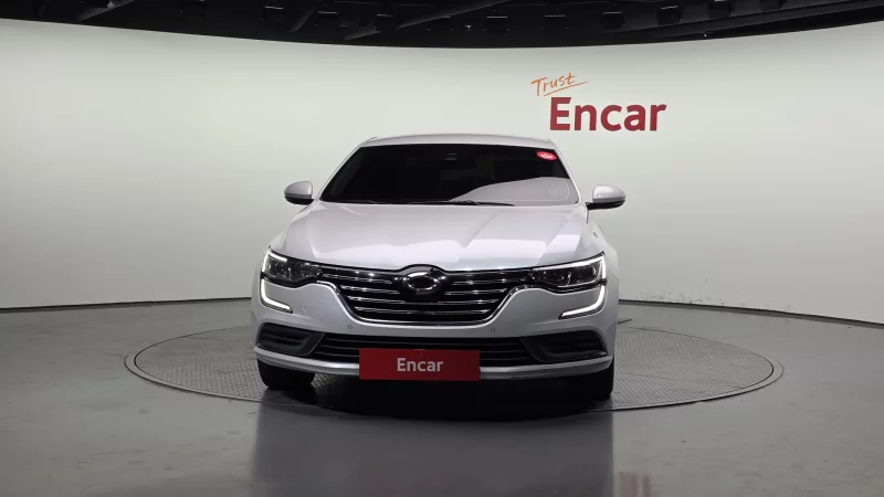Renault SM6