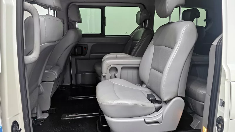 Hyundai Grand Starex