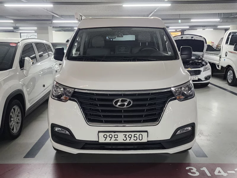 Hyundai Grand Starex