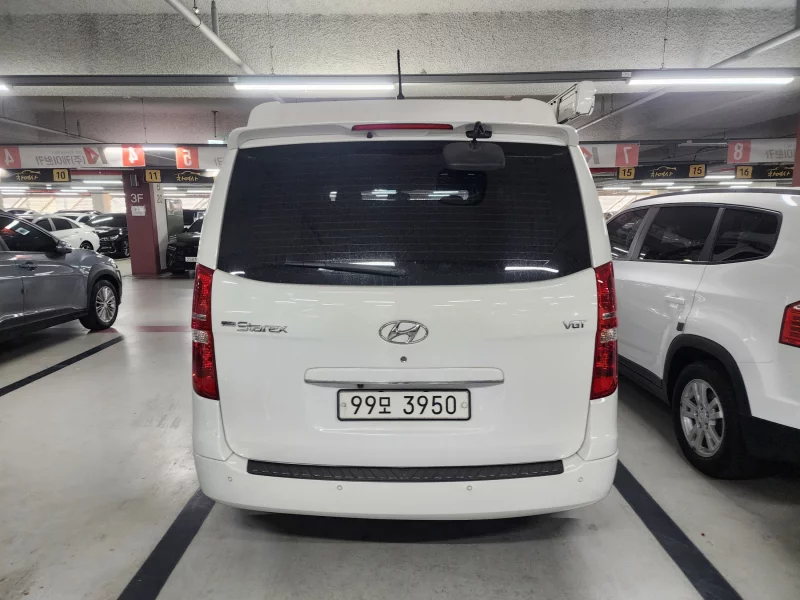 Hyundai Grand Starex