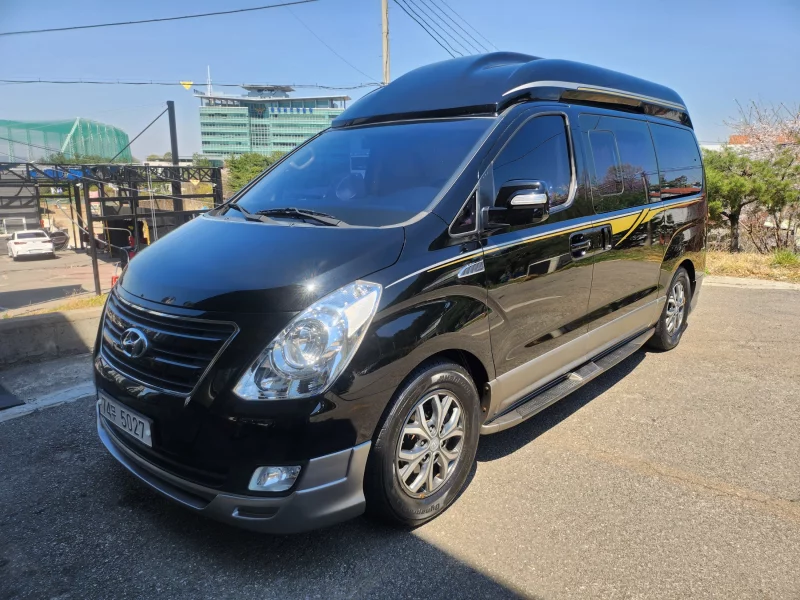 Hyundai Grand Starex