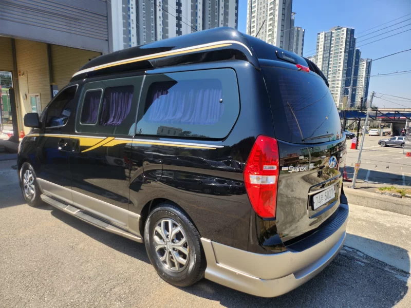 Hyundai Grand Starex