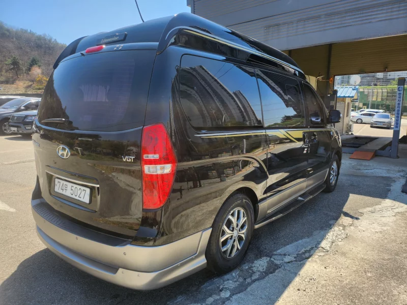 Hyundai Grand Starex