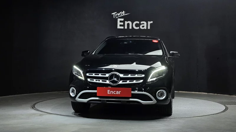 Mercedes-Benz GLA-Class
