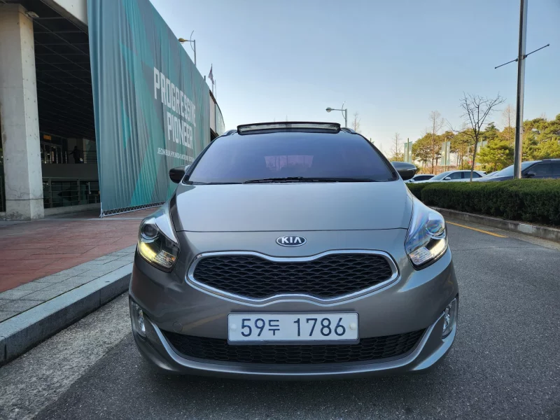 Kia Carens