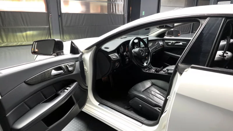 Mercedes-Benz CLS-Class