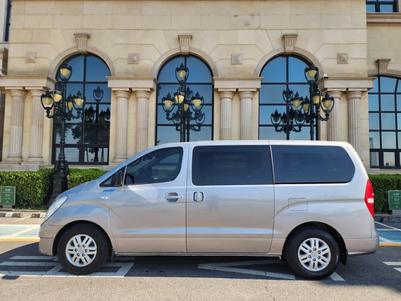 Hyundai Grand Starex