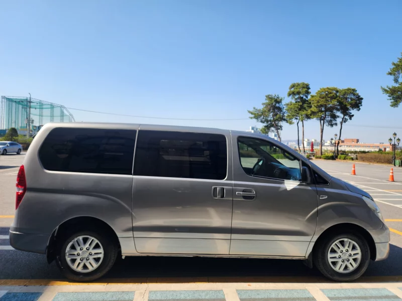 Hyundai Grand Starex