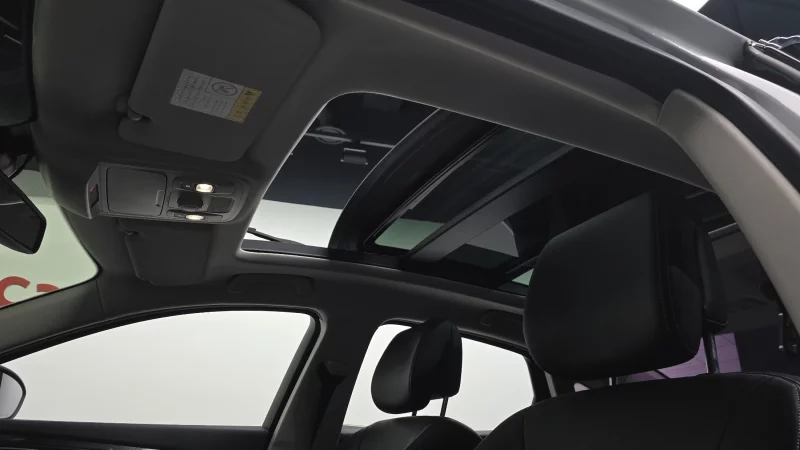 Renault SM6
