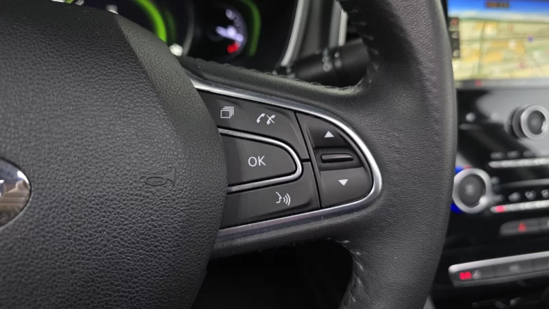 Renault SM6