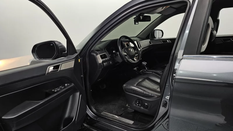 SsangYong Rexton Sports