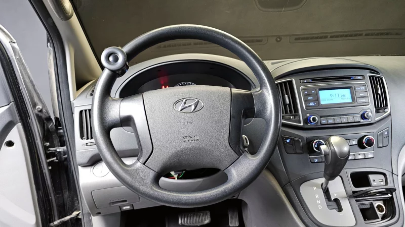 Hyundai Grand Starex