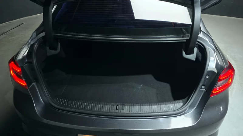 Renault SM6