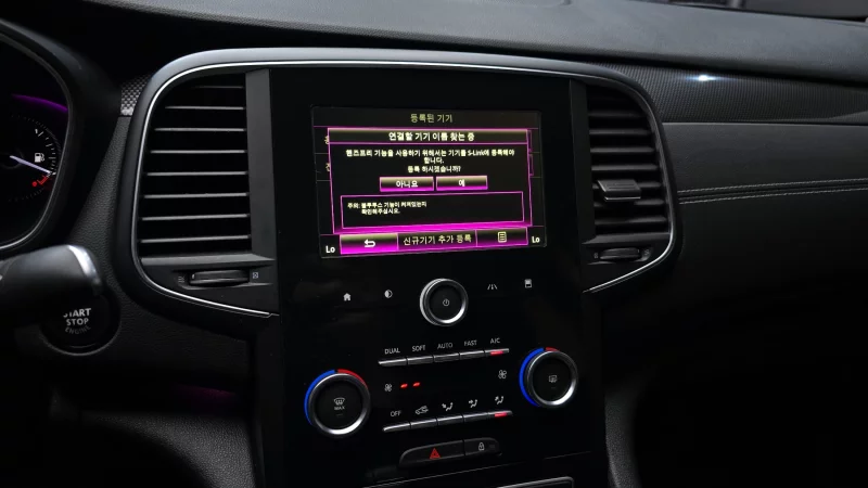 Renault SM6