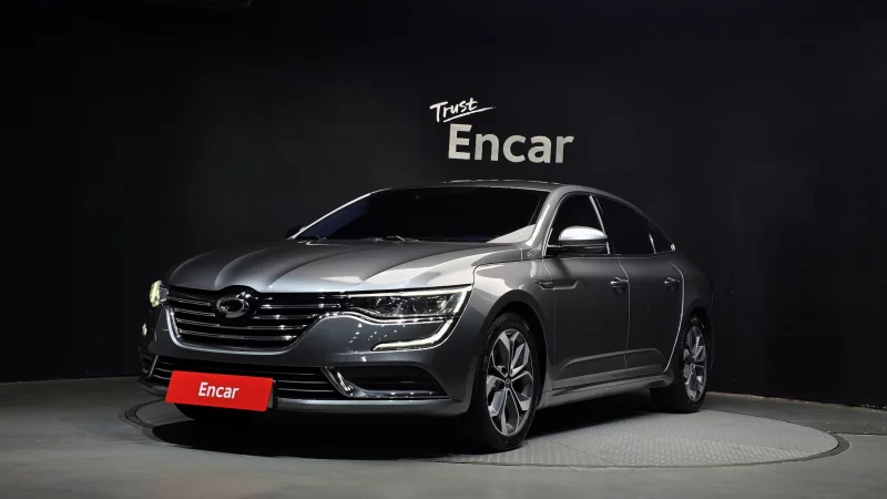 Renault SM6