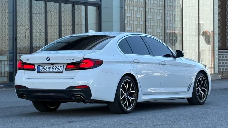 BMW 5-Series