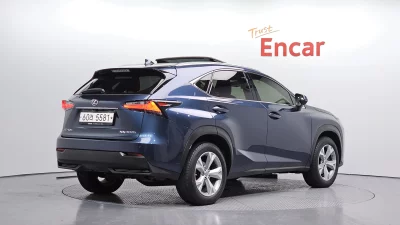 Lexus NX300h