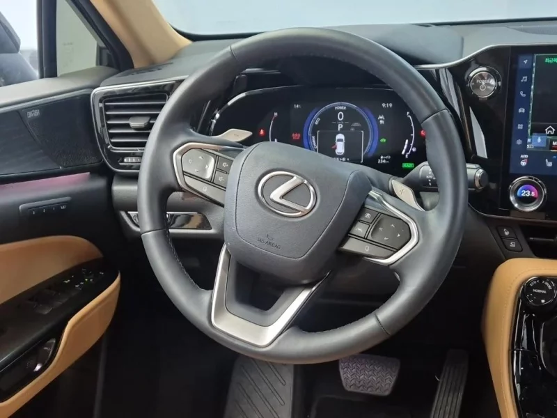 Lexus NX350h