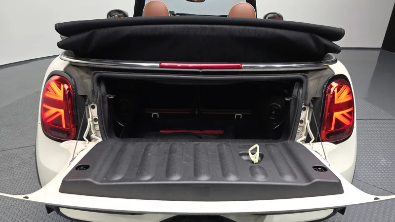 MINI Cooper Convertible