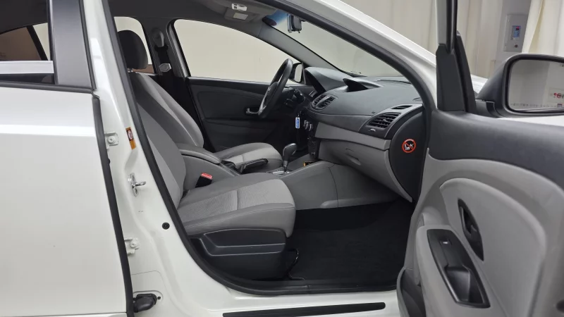 Renault SM3